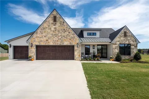 1201 Twisted Oak Way, Greenwood, AR 72936