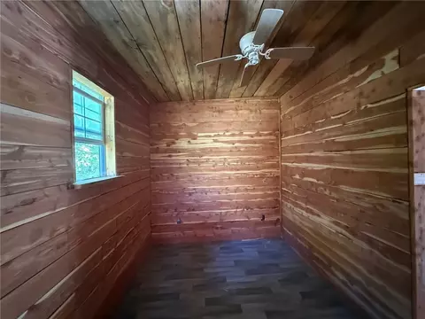 Bedroom - 290 County Road 971, Compton, AR 72624 photo 1 of 1