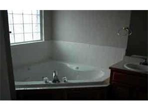 492 Bloomfield St, Gentry, AR 72734 photo 2
