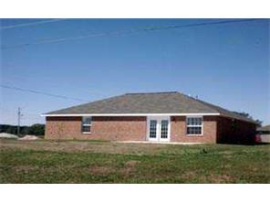 406 Township Dr, Centerton, AR 72719 photo 2