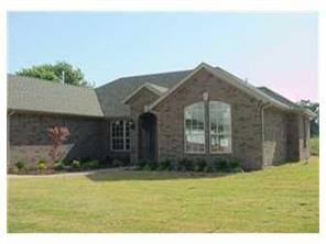 909 Maple St, Centerton, AR 72719 photo 1