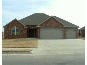 1020 Walker St, Centerton, AR 72719 photo 1