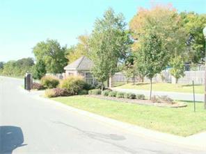 2736 Hampshire, Springdale, AR 72764 photo 4
