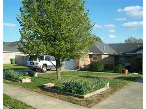 902 Sumac St E, Rogers, AR 72758 photo 1