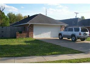 902 Sumac St E, Rogers, AR 72758 photo 2