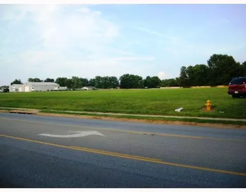 591 N 40th St, Springdale, AR 72762 photo 2