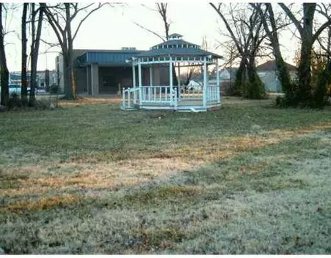 314 N 2nd St, Rogers, AR 72756 photo 2