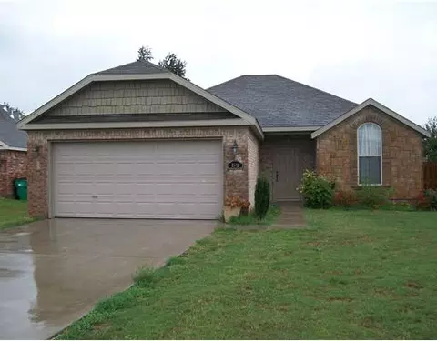 2142 Linden Cir, Springdale, AR 72764 photo 1