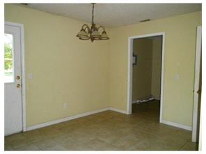 602 Linden St E, Rogers, AR 72756 photo 3