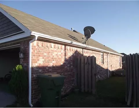 312 E Post Rd, Rogers, AR 72758 photo 3