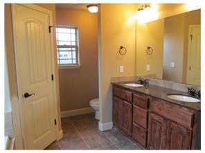 657 Olivia Ln, Centerton, AR 72719 photo 9