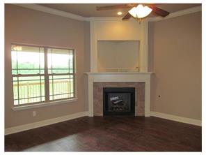 657 Olivia Ln, Centerton, AR 72719 photo 3