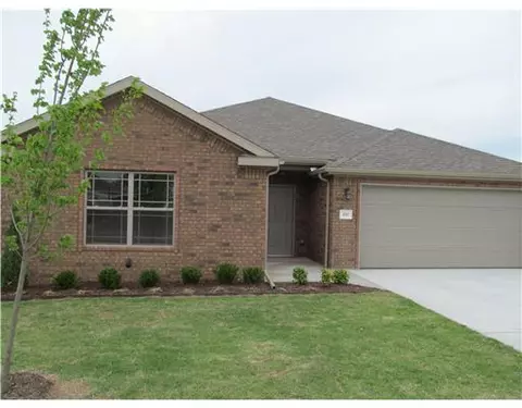 657 Olivia Ln, Centerton, AR 72719 photo 1