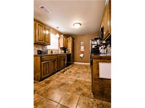 219 Brandons Loop, Springdale, AR 72762 photo 4