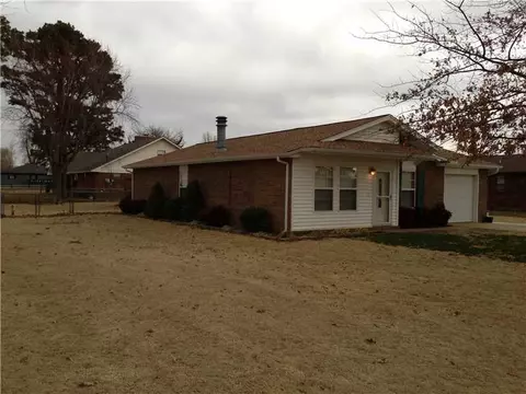 100 Wright Ave, Springdale, AR 72764 photo 2
