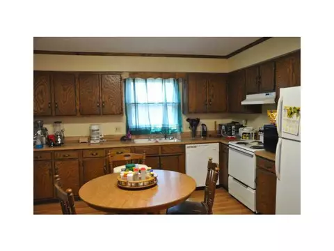 215 N Holmes St, Wheaton, MO 64874 photo 3