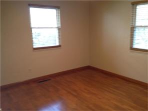 603 Cedar St, Springdale, AR 72764 photo 5