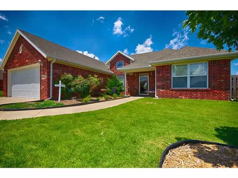 331 Beasley Dr, Centerton, AR 72719 photo 2