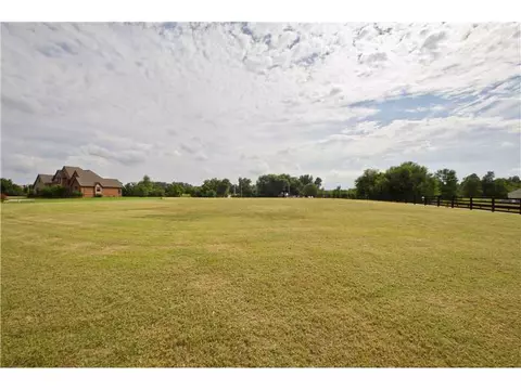 12231 Churchill Downs Dr, Springdale, AR 72762 photo 3