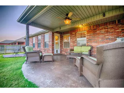 960 Walker St, Centerton, AR 72719 photo 24