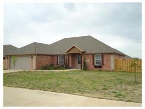 400 Torino Pl, Centerton, AR 72719 photo 1