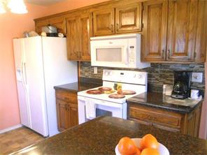 106 Elm St, Centerton, AR 72719 photo 4