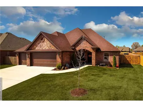 116 Devonshire Ave, Lowell, AR 72745 photo 1