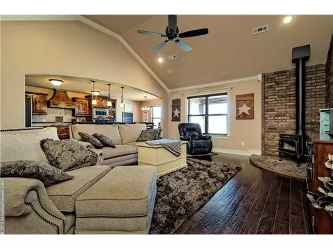 116 Devonshire Ave, Lowell, AR 72745 photo 4