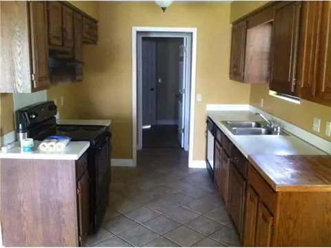 105 Wright Ave, Springdale, AR 72764 photo 9