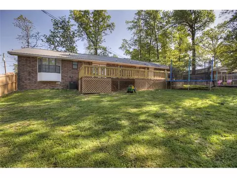 Undisclosed, Rogers, AR 72758 photo 17