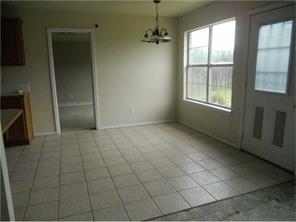 931 Honeysuckle Dr, Centerton, AR 72719 photo 3