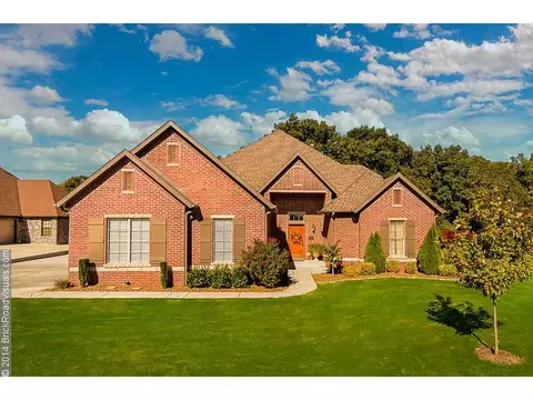 2971 Laurel Cir, Centerton, AR 72719 photo 1