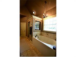 2882 Willow Bend Cir, Springdale, AR 72762 photo 13