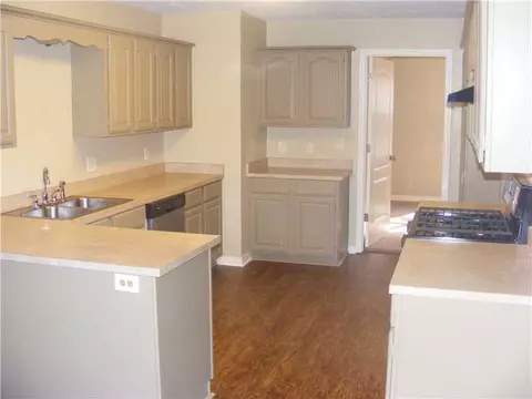 807 Comanche Dr, Gentry, AR 72734 photo 4