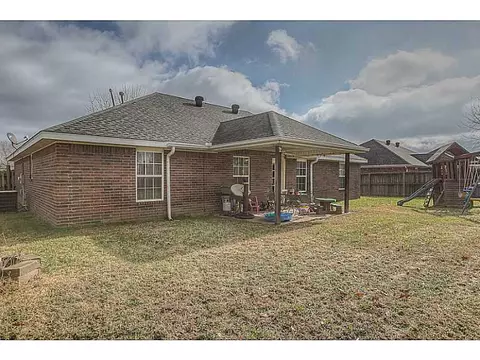 516 Ash St, Lowell, AR 72745 photo 10