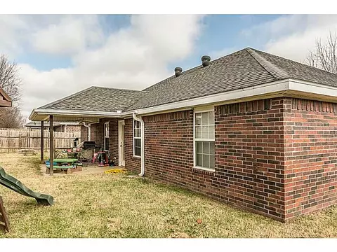 516 Ash St, Lowell, AR 72745 photo 9