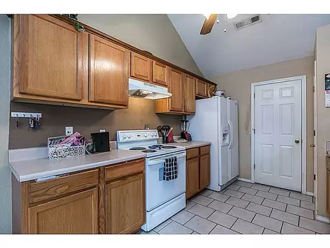 516 Ash St, Lowell, AR 72745 photo 3