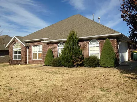 310 Eclipse St, Lowell, AR 72745 photo 1