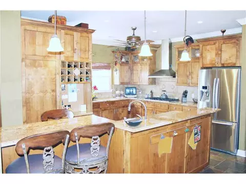 18112 Broadview Dr, Springdale, AR 72764 photo 2