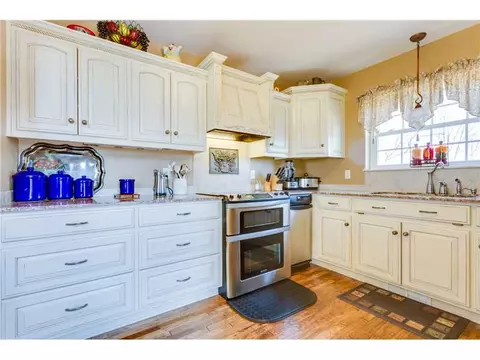 712 Treadwell Rd, Seligman, MO 65745 photo 5