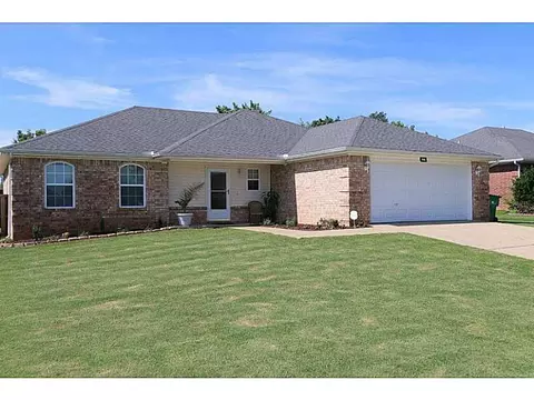 711 Tyler St, Centerton, AR 72719 photo 1