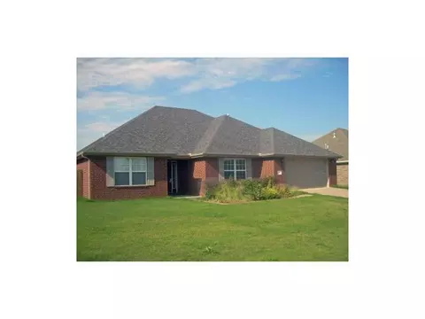 930 Nicholson Ave, Springdale, AR 72764 photo 1
