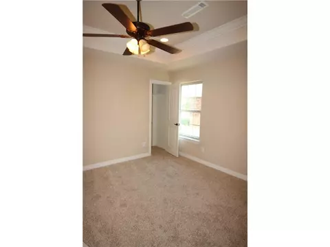 684 Olivia Ln, Centerton, AR 72719 photo 9