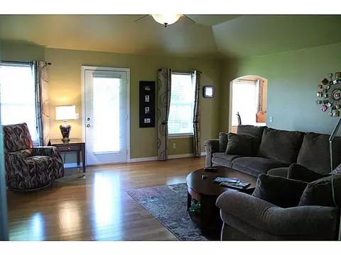 811 Nicholson Ave, Springdale, AR 72764 photo 3