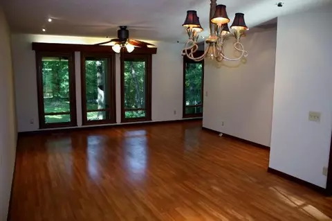 16 Cardinal Ct, Rogers, AR 72756 photo 3