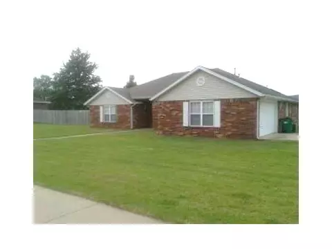 1132 Forest St, Springdale, AR 72764 photo 1