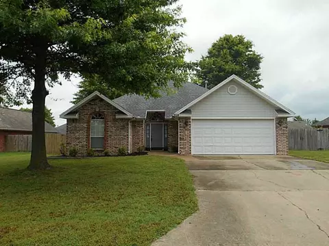 110 Birch St, Centerton, AR 72719 photo 1
