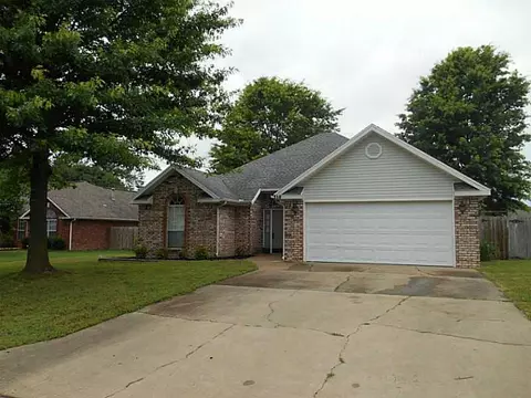 110 Birch St, Centerton, AR 72719 photo 2