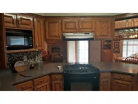 114 South Dr, Rogers, AR 72756 photo 4
