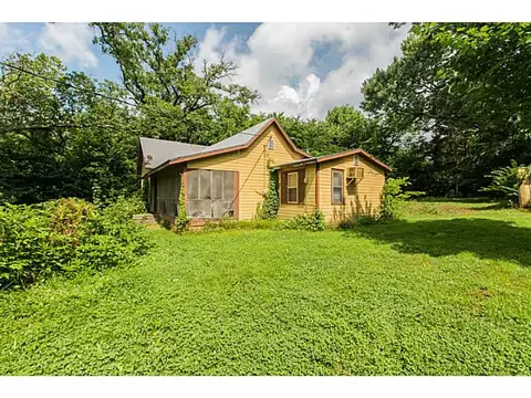 1908 Floyd Rd, Springdale, AR 72762 photo 1